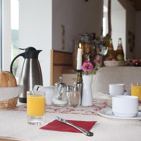 Weingut-Brennerei-Gaestehaus Emil Dauns Reil Buitenkant foto