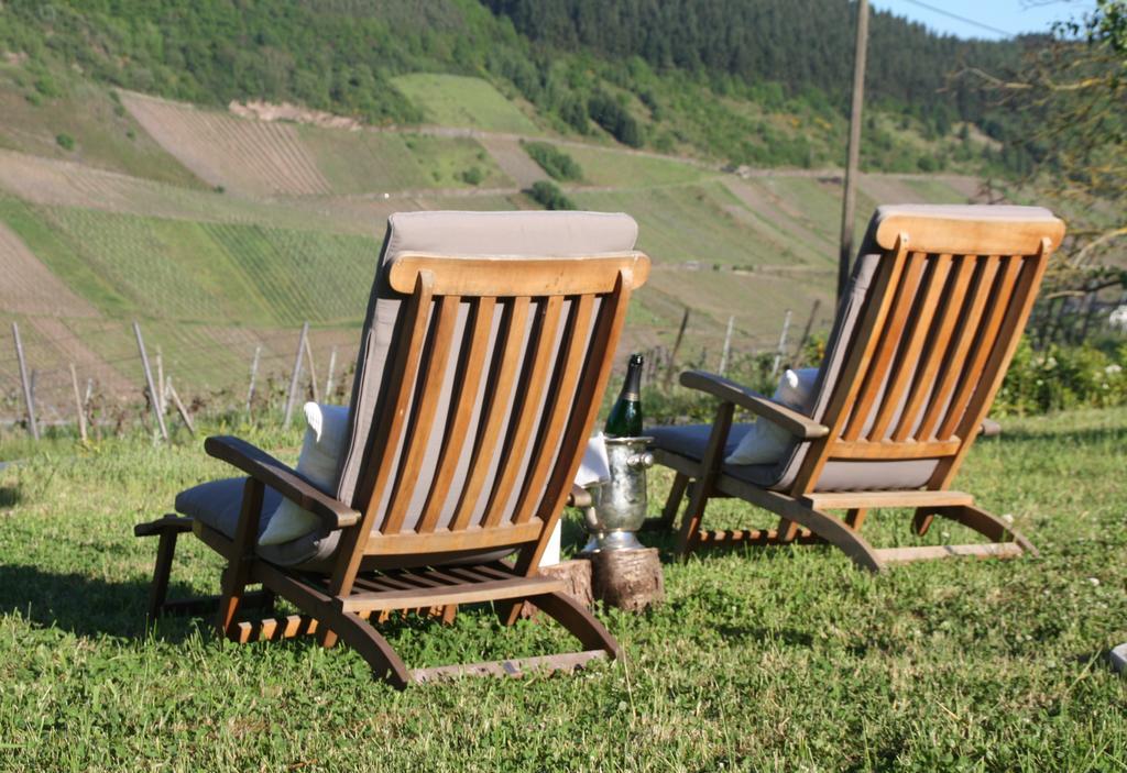 Weingut-Brennerei-Gaestehaus Emil Dauns Reil Buitenkant foto